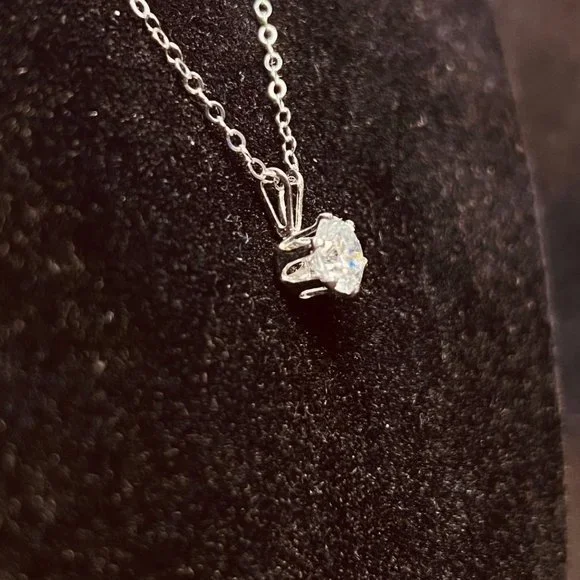 Silver Tone Cable Chain Necklace With Clear Glass Pendant & Earrings Set (3857) - Picture 3 of 10